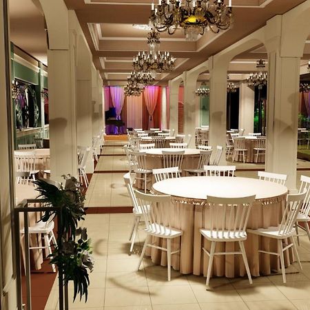 Cruise Hotel Tbilisi Eksteriør billede