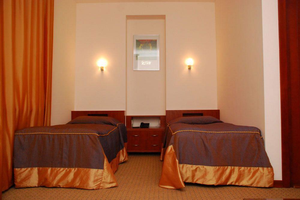 Cruise Hotel Tbilisi Eksteriør billede